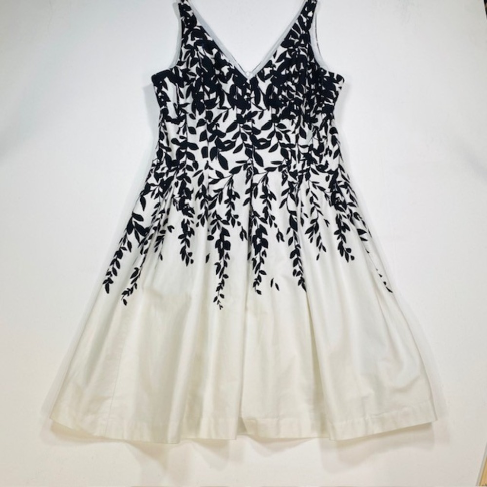 Lauren Ralph Lauren Black White Botanical Vine Fit Flare Dress Size 14 V-Neck